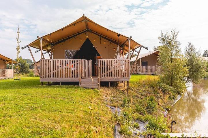 Ferienhaus für 6 Personen, mit Pool und Garten, mit Haustier