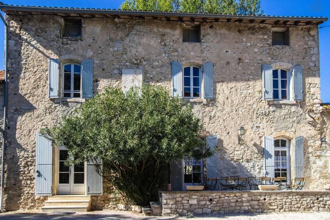 Stunning farmhouse with heated private pool in Provence in Pernes-les-Fontaines, Parque natural regional del Mont Ventoux