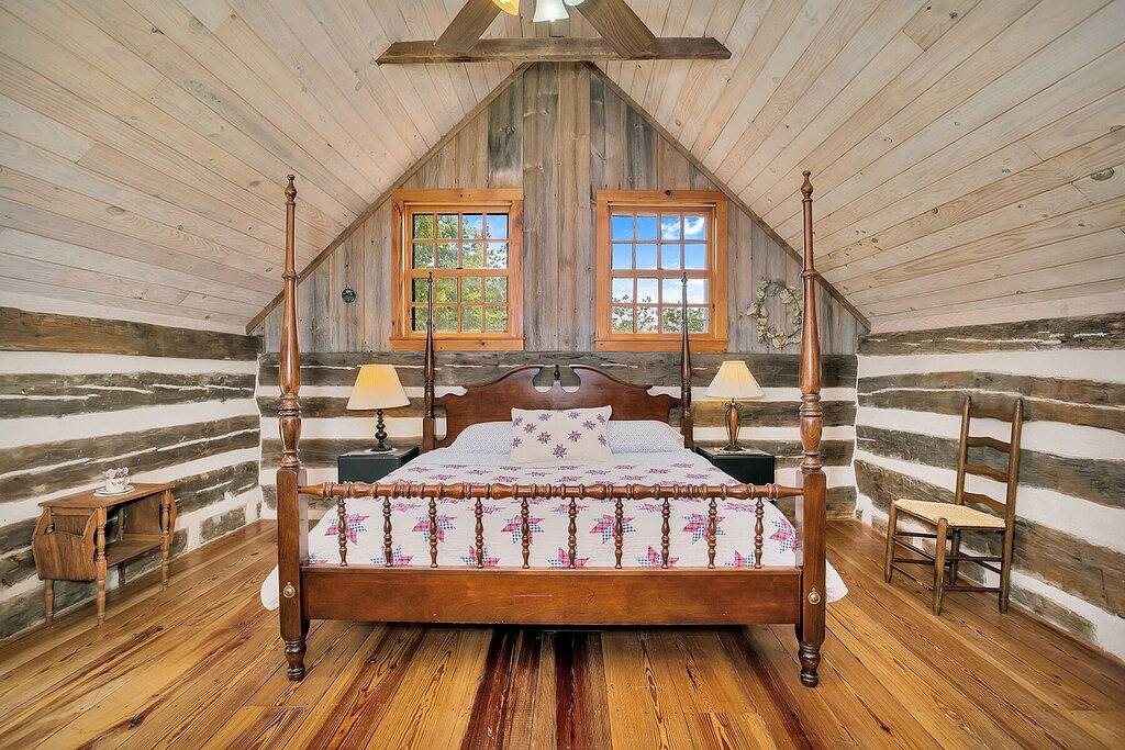 Country Delight | Close to Town | Pets up to 30 Lbs w/fee in Gillespie County