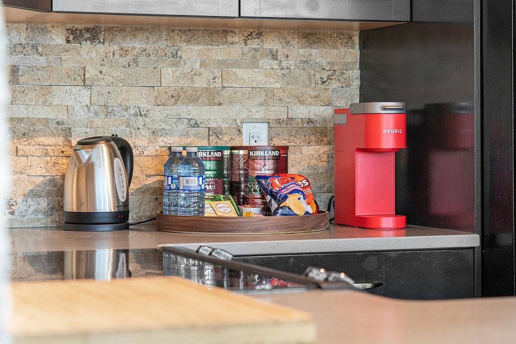 Ganze Wohnung, Downtown Condo with Calgary Tower Views in Calgary, Kanadische Rocky Mountains