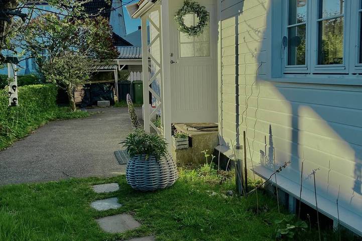 Villa for 8 personer, med jacuzzi og terrasse samt have - 1