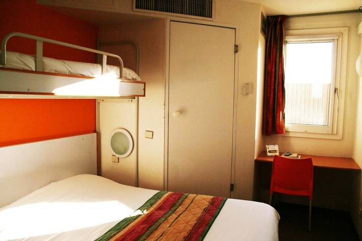 Hôtel pour 2 personnes, avec terrasse et vue à Lons - 4
