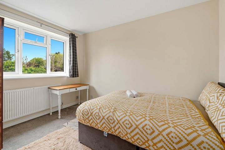 Cosy 3 bed house in Aylesbury in Aylesbury, Chiltern Hills