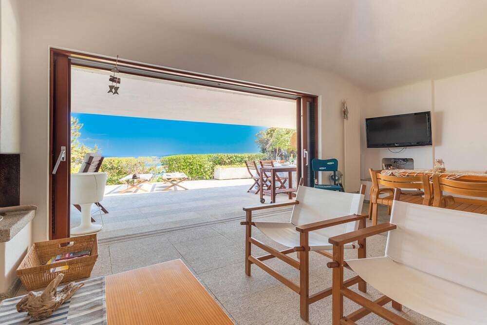 Portobello di Gallura Villa Orizzonte Lux Independent Villa in Portobello di Gallura, Portobello