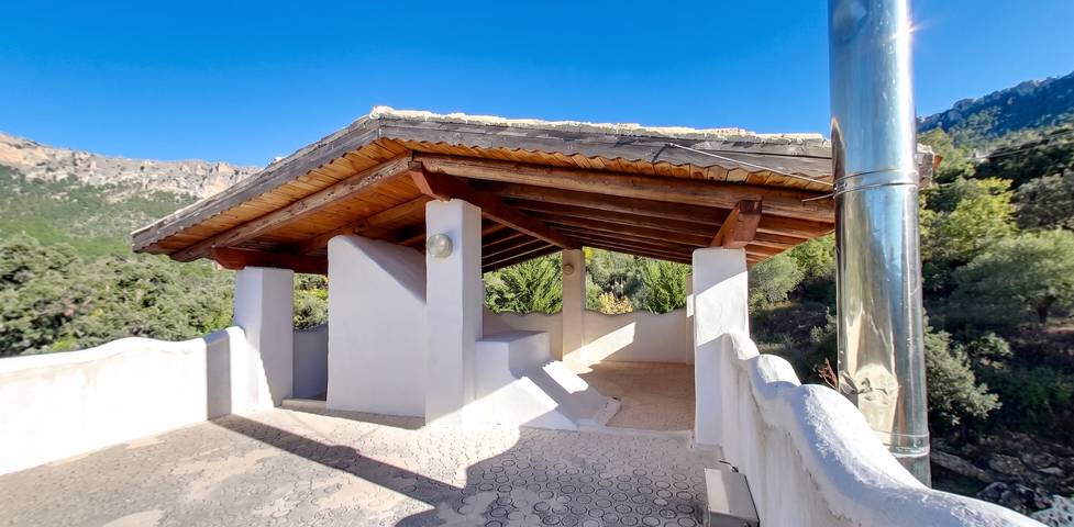 Ganze Wohnung, Geräumige Wohnung in Yeste mit Gemeinschaftspool in Yeste, Calares del Mundo y de la Sima