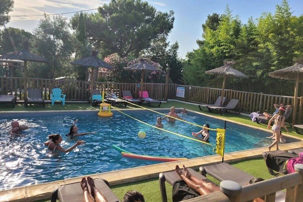 Zecamping 3 étoiles parc aquatique et piscine chauffée locatif 20m2 in Pézenas, Côte méditerranéenne (France)