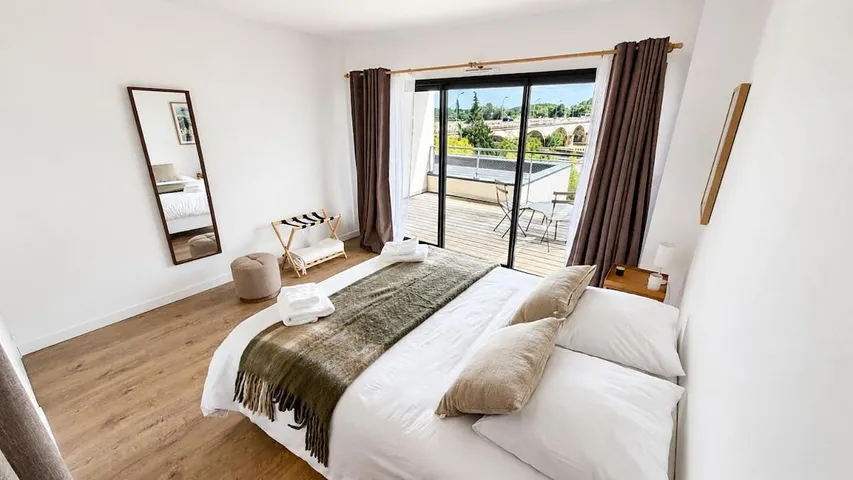 Apartamento de vacaciones para 6 personas, con vistas además de jardín y terraza - 1