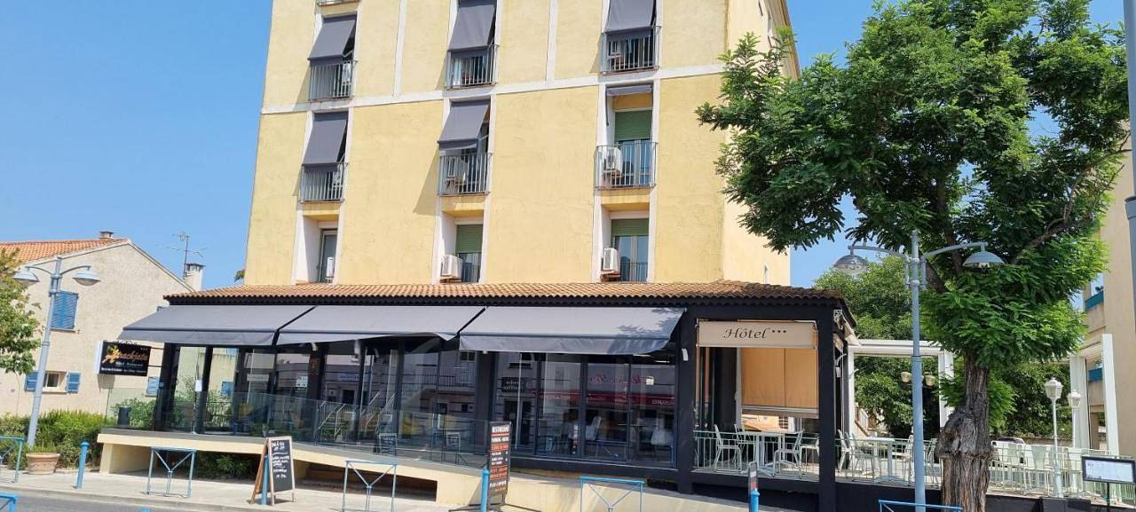 Hôtel pour 1 personne avec terrasse in Aléria, Arrondissement de Corte