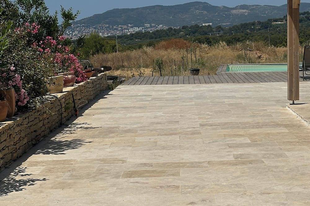 Mazet vue mer piscine privatisé in La Cadière-d'Azur, Côte méditerranéenne (France)