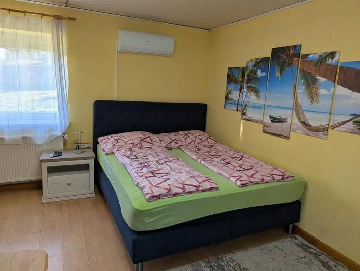 Ferienwohnung für 4 Personen, mit Ausblick und Garten