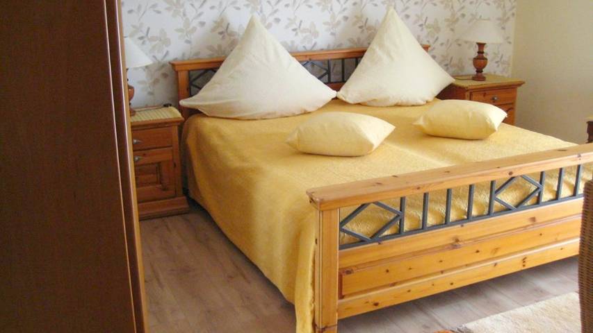 Ferienwohnung für 2 Personen, mit Balkon und Terrasse sowie Ausblick in Wimbach - 2