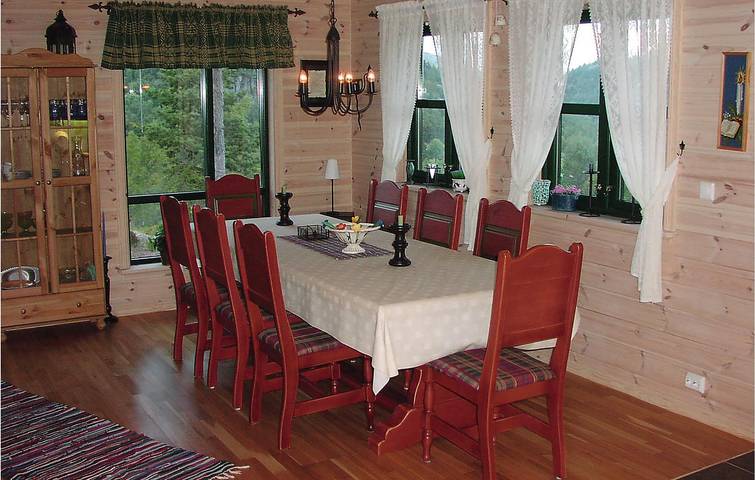 Ferienhaus für 10 Personen mit Terrasse in Kvinesdal