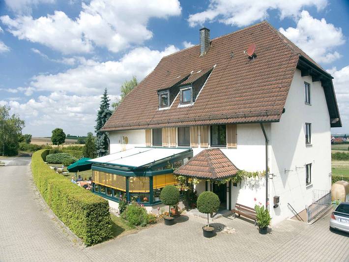 Hotel für 2 Personen, mit Garten und Terrasse, kinderfreundlich in Fränkisches Weinland - 2