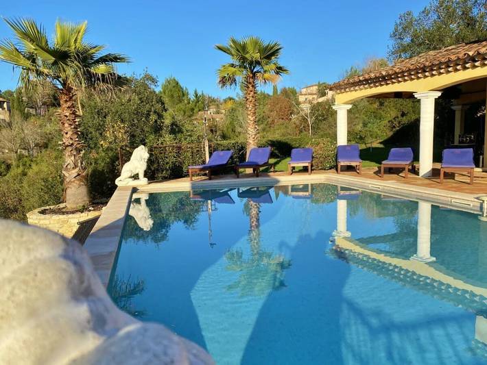 Location de vacances pour 7 personnes, avec sauna ainsi que jardin et piscine à Montauroux - 2