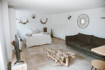 Studio pour 2 Personnes dans Saint-Laurent-d'Aigouze, Région de Nîmes, Photo 1