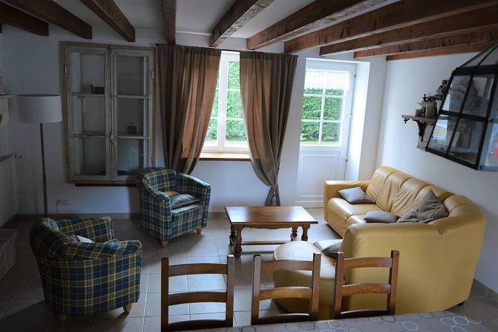 Gîte pour 8 personnes, avec piscine et jardin à Savigné - 4