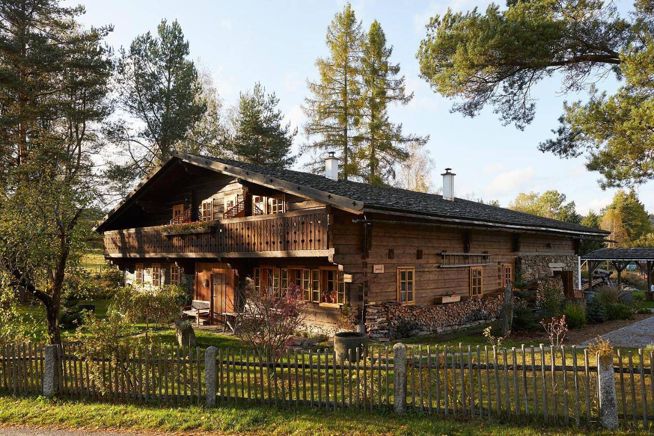 Volarská roubenka in Wallern, Sumava Nationaal Park