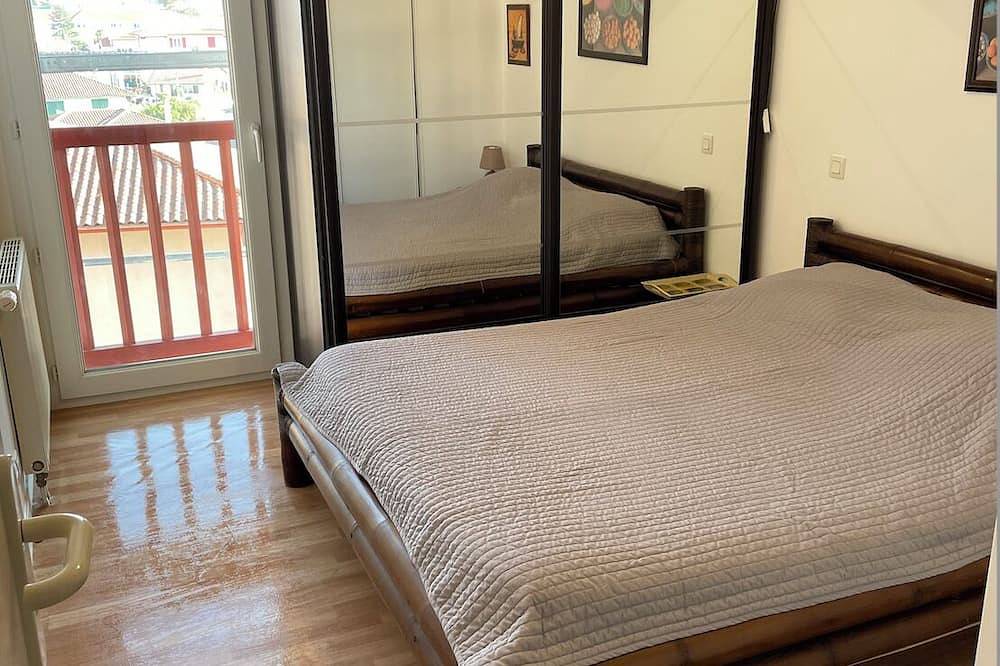 Apartamento entero, Brillante T3 Clasificado 3 *. A 5 min de las playas de San Juan de Luz / Golf y Montañas. in Ciboure, Region de Bayona