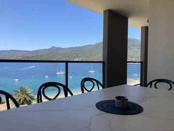 Gîte pour 6 personnes, avec terrasse, adapté aux familles à Propriano