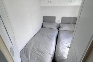 Static Caravan for 6 People in Warden, Kent, Photo 3
