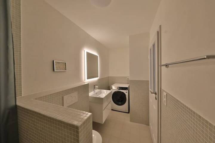 Geheel appartement, City Center Union 1 Apartment in Interlaken, Meer van Thun