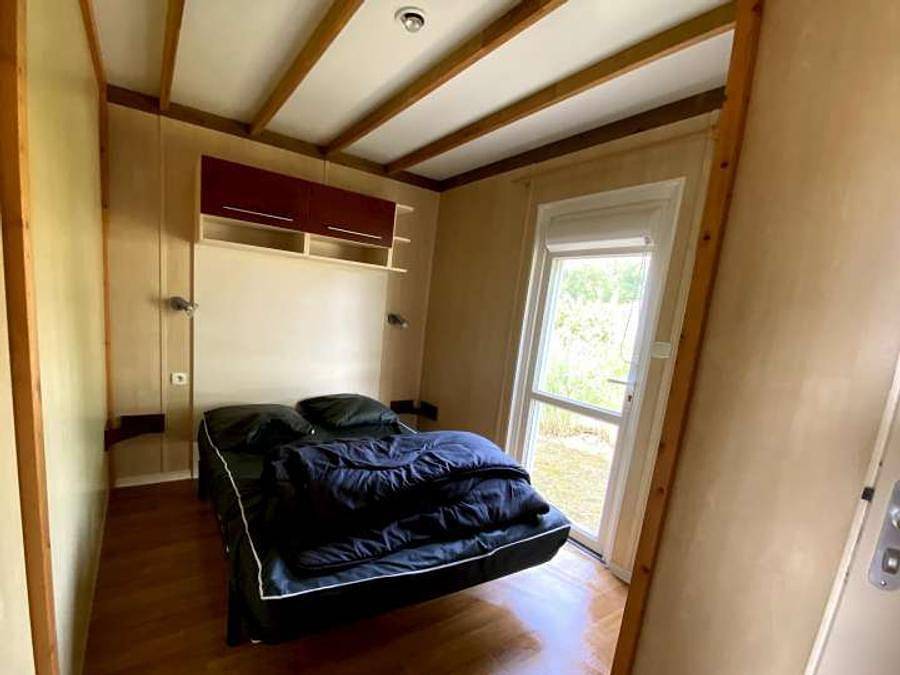 Camping Village De Chalets - Chalet 6 personnes - Chalet 4/6 pers 2Sdb in Mansigné, Sarthe