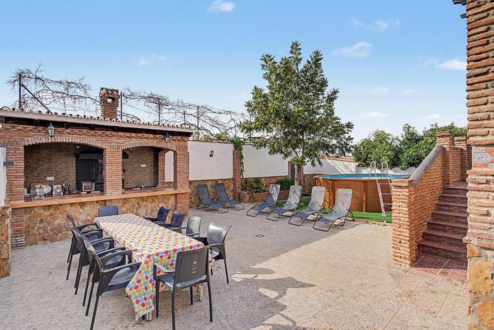 Villa 'Aranda' mit Bergblick, WLAN und Klimaanlage in Alhaurín de la Torre, Costa del Sol
