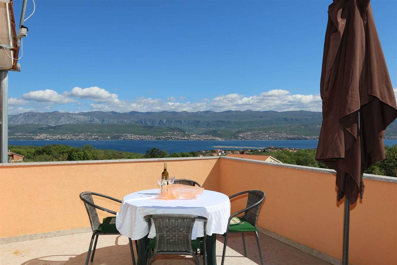 Apartamento entero, Apartments Mahmutović Fehima 10017-A1 in Poljé, Krk (isla)