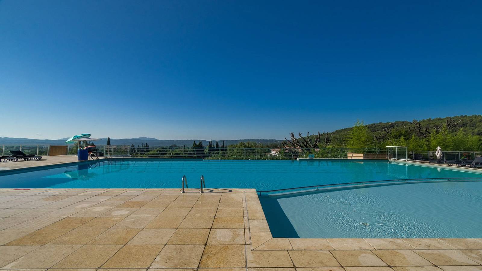 Apartamento entero, Le Domaine de Camiole - Double Room with balcony in Callian, Region de Draguignan