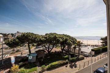 Gîte pour 4 personnes, avec piscine et jardin dans Casino de Royan