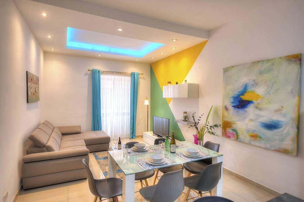 Ganze Wohnung, Tastefully furnished 3beds/3baths, 2balconies in Gzira, Insel Malta