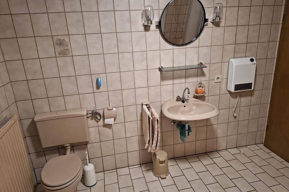 Ganze Wohnung, Ferienwohnung Marianne Simon - Appartement/Fewo, Dusche und Bad, Wc in Tann, Rhön-Hessen