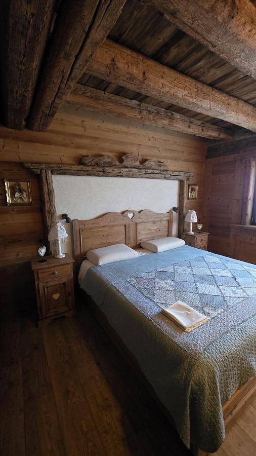 Gîte pour 4 personnes, avec jardin et vue, animaux acceptés à Ovaro
