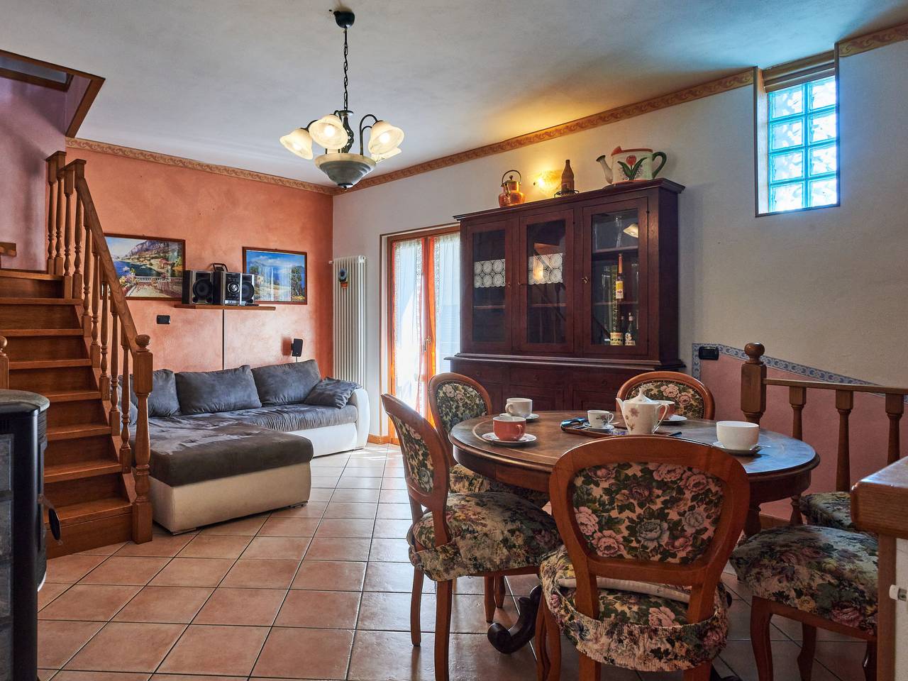 Lady in Vercana, Gemeinde Vercana