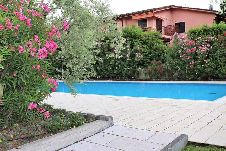 Holiday letting for 7 people in Bardolino