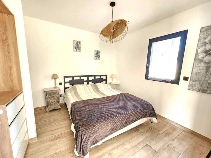 Location de vacances pour 4 personnes, avec jardin ainsi que vue et piscine, animaux acceptés à Tourbes - 4