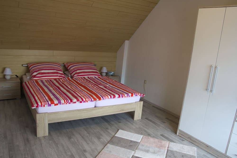 Ganze Wohnung, Ferienwohnung Hueske in Löhne, Wiehengebirge