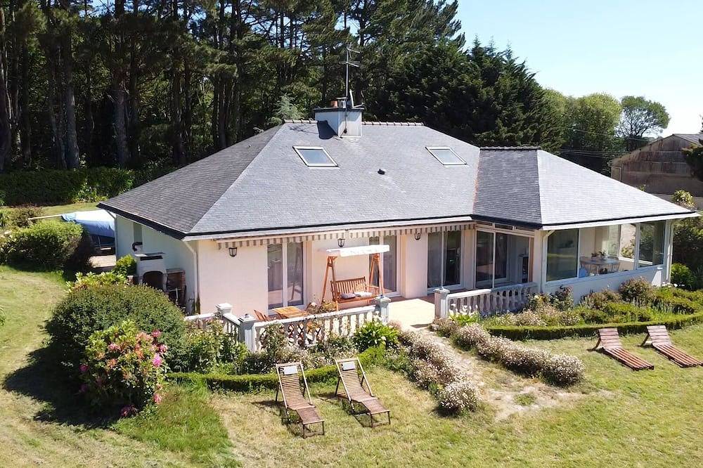 La Villa Breizh su casa de vacaciones. in Quéven, Côte des Mégalithes