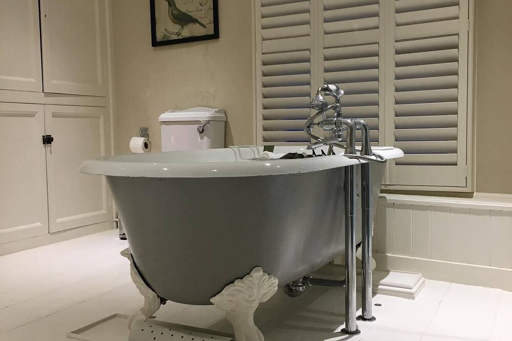 Luxury Double Ensuite Brunyee at Coswarth House in Padstow, Cornwall