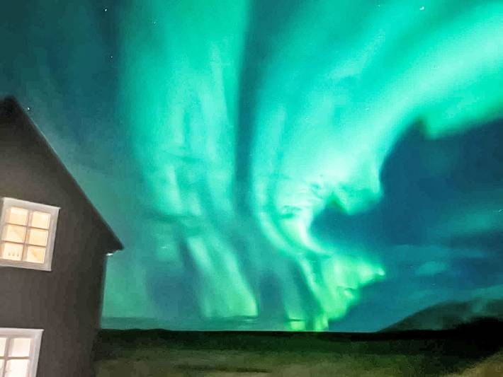 No 1 in Island West. Best View Cottage. in Hellnar, Snaefellsbaer