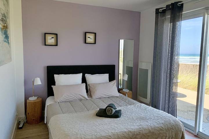 Location de vacances pour 6 personnes, avec terrasse et jardin à Plonévez-Porzay - 2