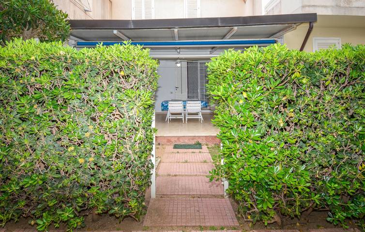 Appartement de vacances entier, Appartement moderne sur la plage avec parking - 2km de la Spiaggia di Marina di Ragusa in Ragusa, Province de Ragusa