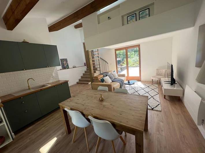 Appartement de vacances pour 4 personnes, avec Terrasse ainsi que Jardin et Vue