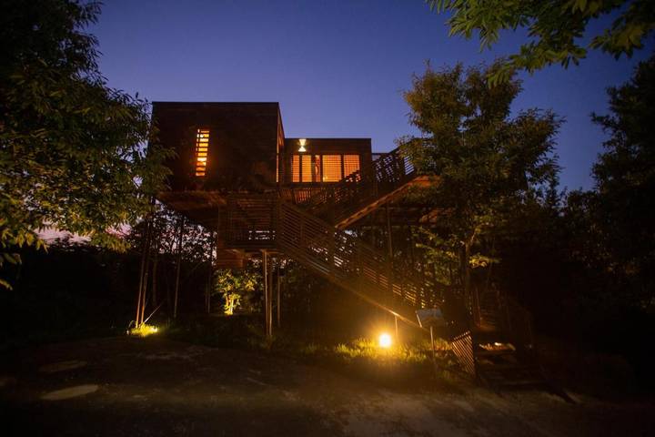Camping für 3 Personen, mit Pool und Garten sowie Whirlpool und Balkon in Galicien