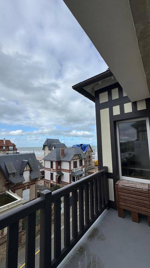 Gîte pour 7 personnes, avec vue et jardin dans Office De Tourisme De Blonville Benerville Tourgeville - 4