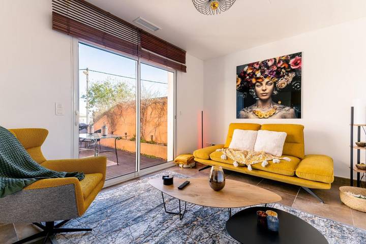 Chalet para 4 personas, con vistas además de piscina y jardín, Se admiten mascotas - 1