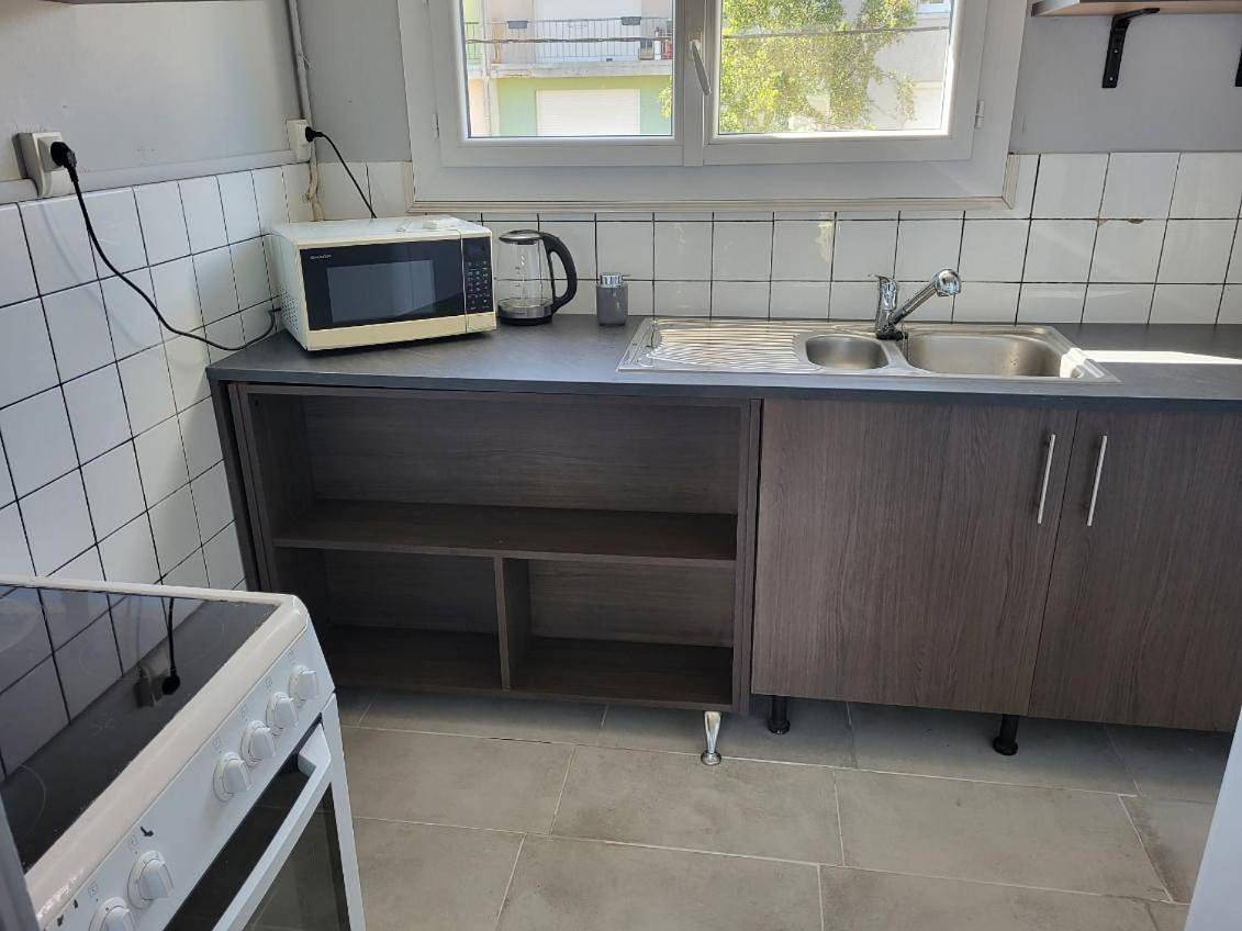 Appartement entier, Two-Bedroom Apartment in Cognac, Charente