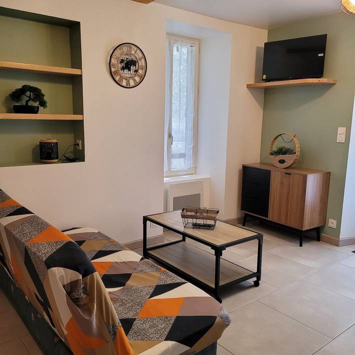 Appartement entier, Appartement 'Au Cocon De La Tour Des Jacobins' avec terrasse privée et Wi-Fi in Bagnères-de-Bigorre, Hautes-Pyrénées