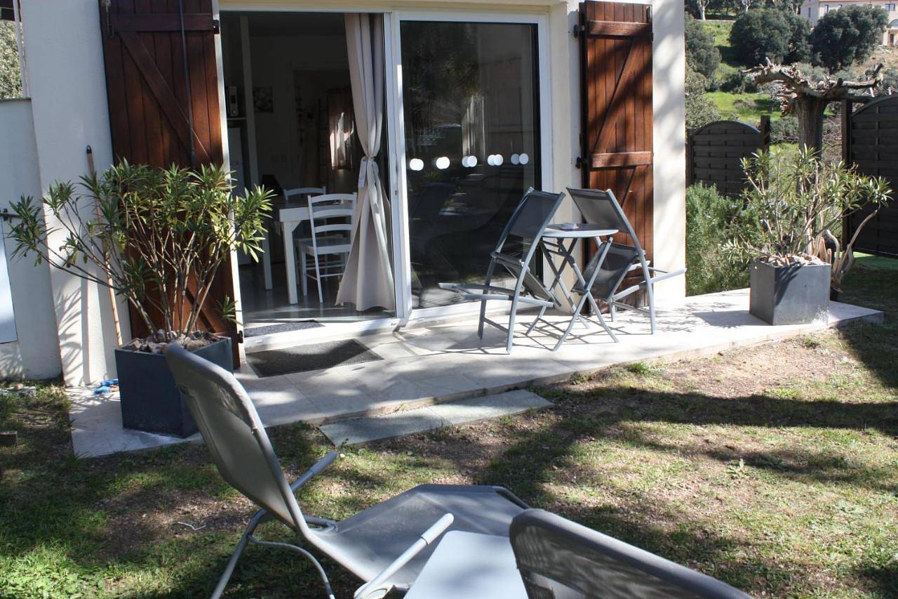 Appartement entier, One-Bedroom Apartment in Piana, Région d'Ajaccio