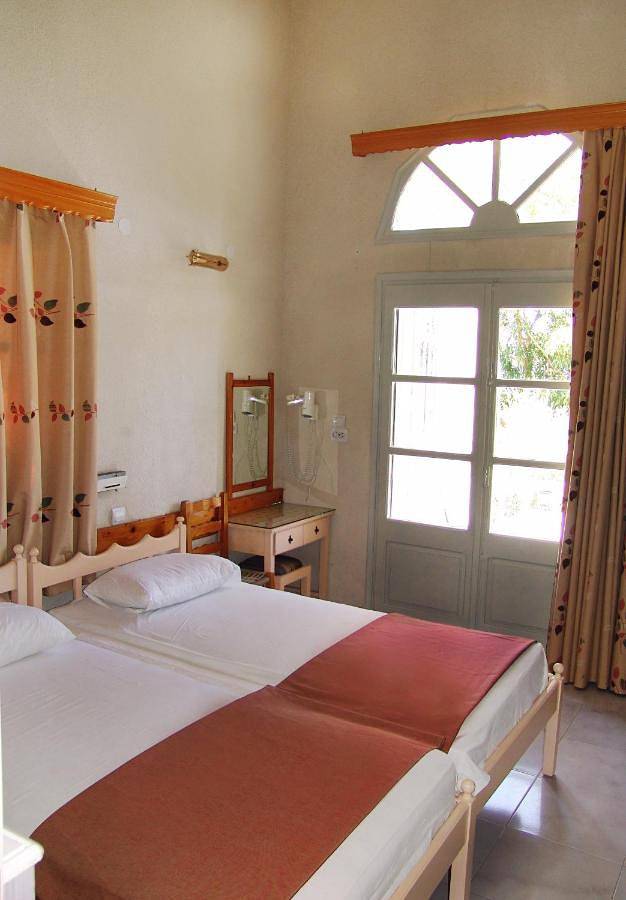 Gîte pour 3 personnes, avec vue et jardin, animaux acceptés dans Panormos - 4